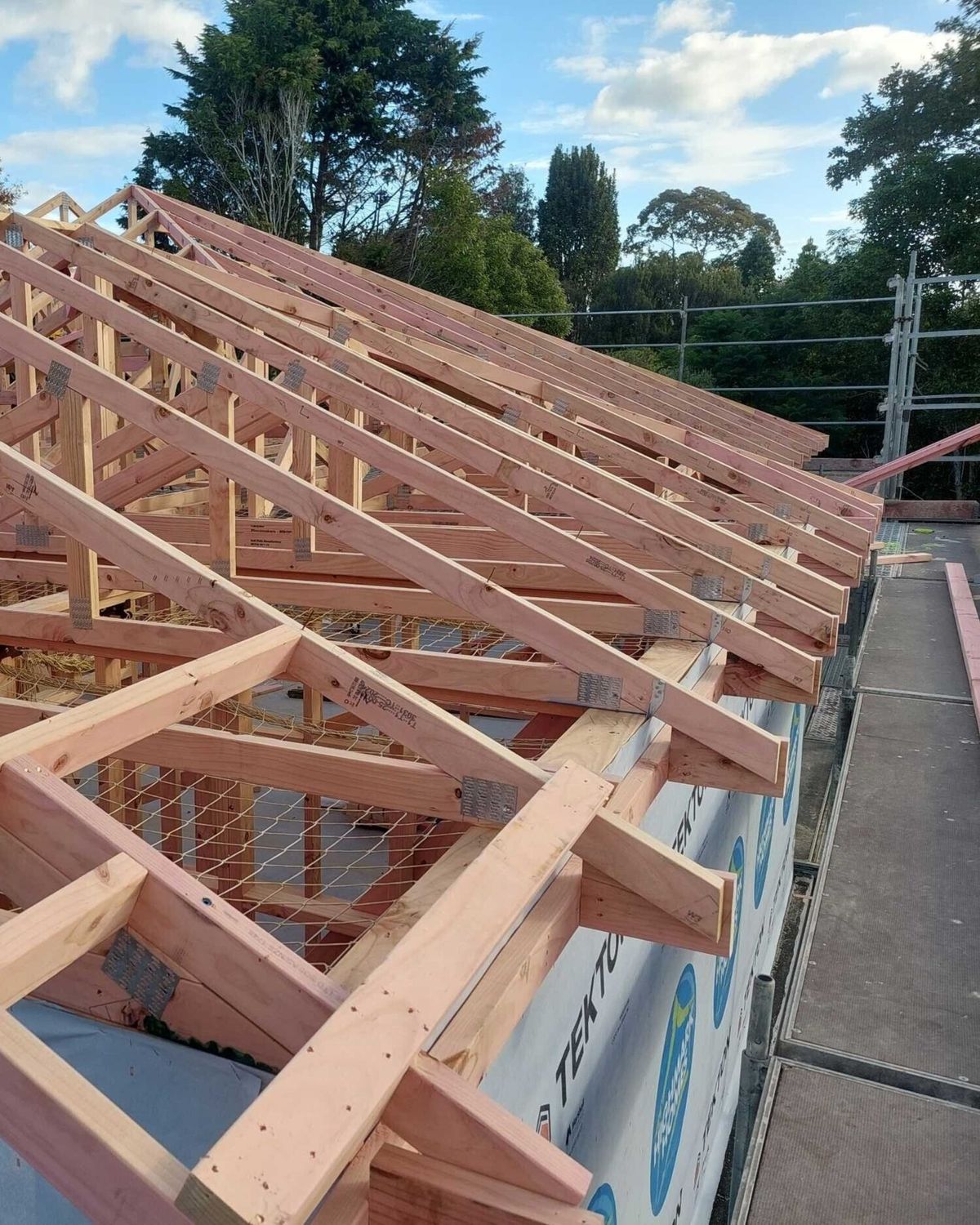 Rafter or Truss Location
